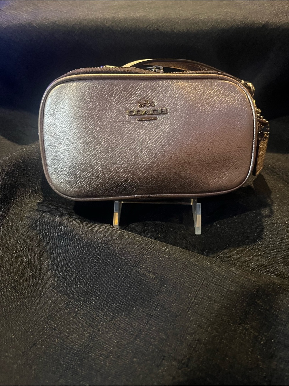 Coach Gold Pebbled small Leather Bag with Gold Hardware. Shoulder strap.